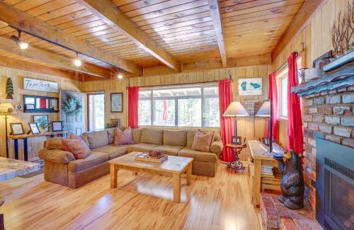 Tahoe Paradise House | Private Mountain Retreat 8 Mi to Lake Tahoe!