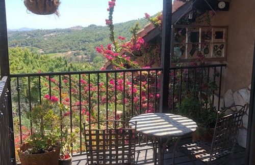 Escondido House | Private Mtn. Top Italian Villa -Safari Park, Wine, Golf, Relax