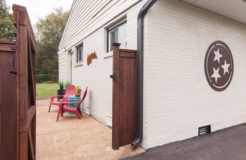 Eva Mor Heights House | Private Music City Suite, Private Entry, minutes from downtown!