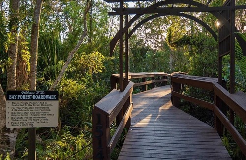 North Naples Condo | Private Naples Bay Forest Bermuda Bay 2 Condo