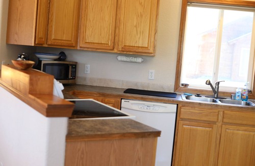 San Juan River Village House | Private Neighborhood- San Juan River - Ski, Hike, SUP, Tube, and Fish