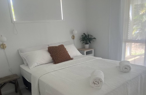 Cooroy Cottage | Private Noosa Hinterland Cottage