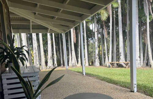 Cooroy Cottage | Private Noosa Hinterland Cottage