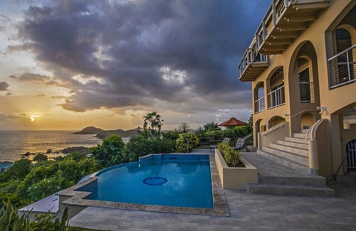 Estate Little Saint Thomas Villa | Private Oceanfront Villa with Beach Access: Siren's Song