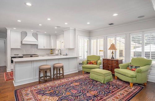 The Landings House | Private Oasis in The Landings w/Pool by Lucky Savannah