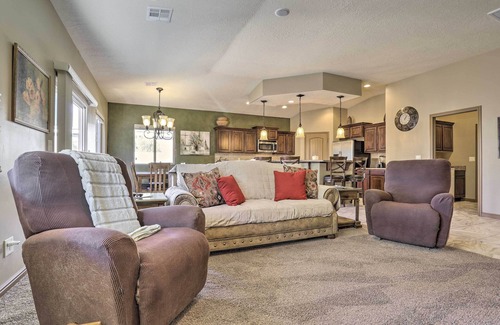 Mesquite House | Private Oasis w/Golf & Casino Resorts Nearby