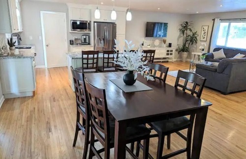 Granite Bay House | Private Oasis w Hot Tub & Pool near Folsom Lake! Parking for Boat and RV!