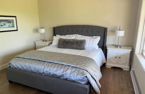 Departure Bay Bed & Breakfast | Private oasis with ocean views!