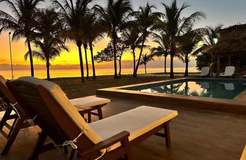 Placencia Apartment | Private Oceanfront 4-Bed Villa wPool on Huge Lot