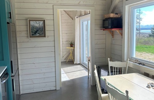 South Scots Bay Cottage | Private Oceanfront Cottage in Scots Bay – Your Quiet Escape on the Bay of Fundy