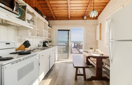 Long Beach House | Private Oceanfront Home! - Ocean View From Anywhere In The Home - Beach Gear - Sleeps 4