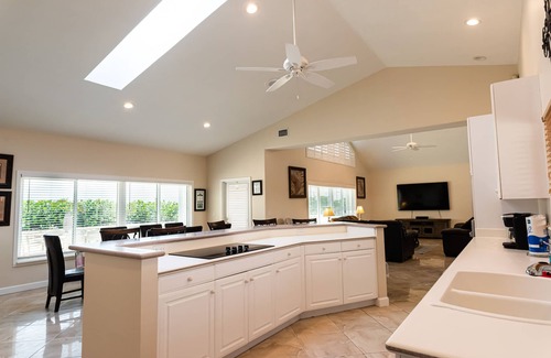 Ocean Park House | Private Oceanfront Estate Tennis-Pickleball Pool-Spa Golden Sands® Emerald