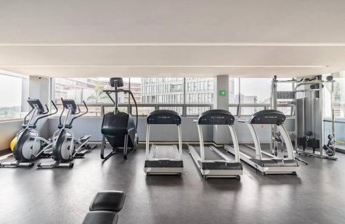 Hipodromo Apartment | Private office, Outside fireplace, WalkScore 100