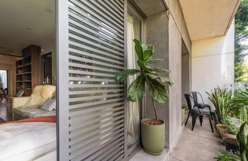 Hipodromo Apartment | Private office, Outside fireplace, WalkScore 100