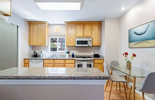 Fig Garden House | Private Old Fig Garden 1-Bedroom Home