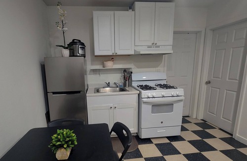 Northwest Anaheim Apartment | Private One Bedroom in a 2-bedroom female-only unit in Anaheim, CA