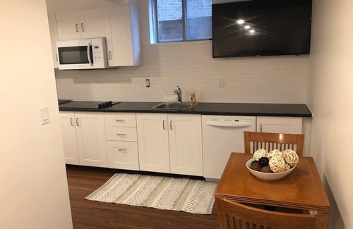Oakville House | Private One bedroom Suite. B and B on main floor