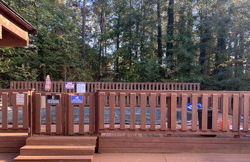 Lilburn House | Private outdoor pool home