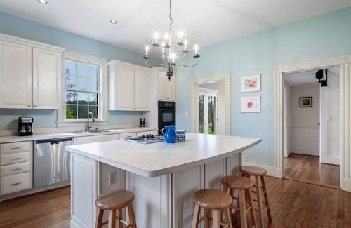 Goochland House | Private Paradise - Historic 1870 Home on 630 Acre Estate - Pool, Lake, Views