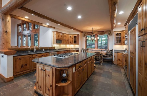 Cordillera House | Private Parking w/ski Locker Beaver Creek Great Views, Family & Pet Friendly