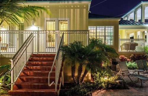 Key West Condo | Private Parking & Waterfront - Grand Marina Suite