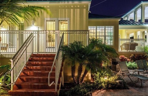 Key West Condo | Private Parking & Waterfront - Grand Marina Suite