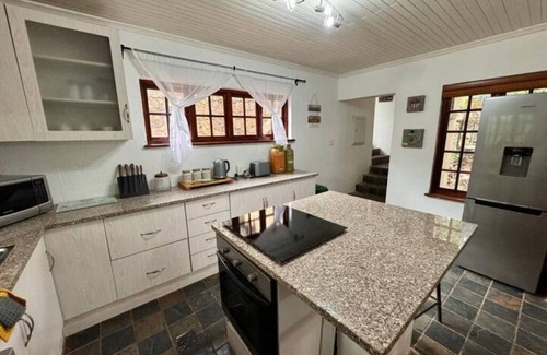 Centurion Cottage | Private & peaceful country cottage bordering the Rhenosterspruit Nature Reserve.