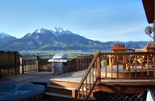 Emigrant House | Private & Peaceful Home With Striking Views, 25 min From Yellowstone Park