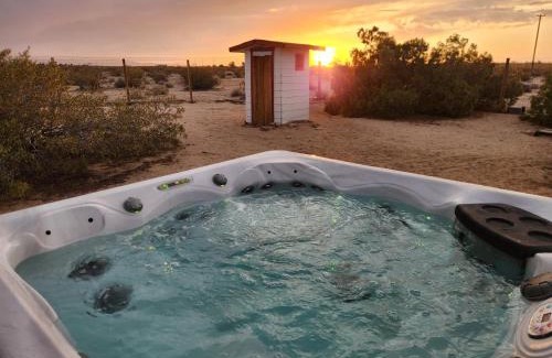 Joshua Tree House | Private, peaceful cabin in North Joshua Tree