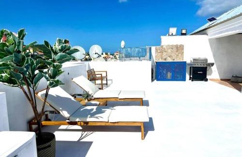 Machos House | Private Penthouse Paradise