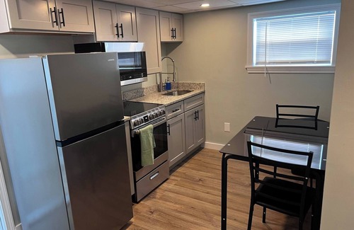 Mount Pleasant Apartment | Private Penthouse Studio