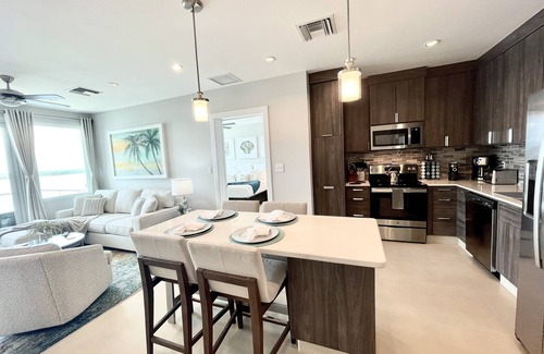 San Pedro Condo | PRIVATE PENTHOUSE VIEWS on the TOP/5th FLOOR! 2 Bedroom Condo at SUNSET CARIBE!