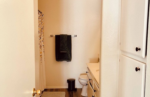 Newhall House | Private pet-friendly bedroom in charming Santa Clarita