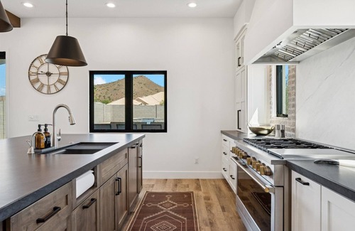 Desert View House | Private Phoenix Resort - Spa, Pool + Near Hiking