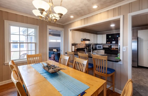 Stevensville House | Private pier at multi-suite waterfront home on the Bay with Hot Tub (Open!)