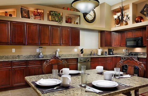 Buenavante House | Private Playground: Golf | Pool Table and Hot Tub!