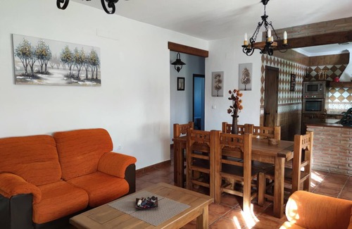 Campano House | Private pool, quiet and family-friendly location, large garden, free parking, free WiFi - Casa Beni -