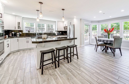 Arlington Heights Villa | Private Pond & Indoor Pool: Grand Arlington Villa!
