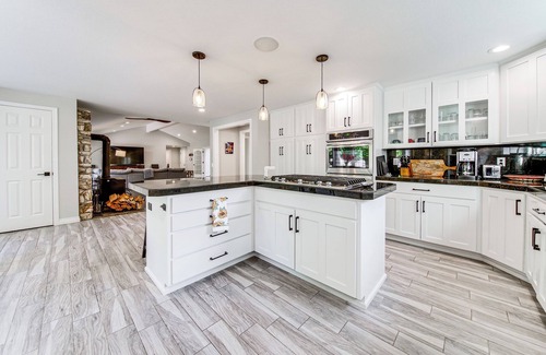 Arlington Heights Villa | Private Pond & Indoor Pool: Grand Arlington Villa!