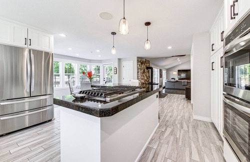 Arlington Heights Villa | Private Pond & Indoor Pool: Grand Arlington Villa!