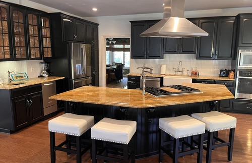 Vanderhorst Plantation House | Private Pool 9/10 mile to beach Sleeps 10 , 4 Bedrooms
