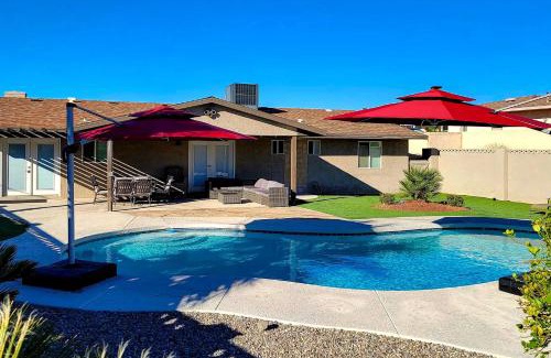 Lake Havasu City House | Private Pool and Patio Modern Lake Havasu Home!