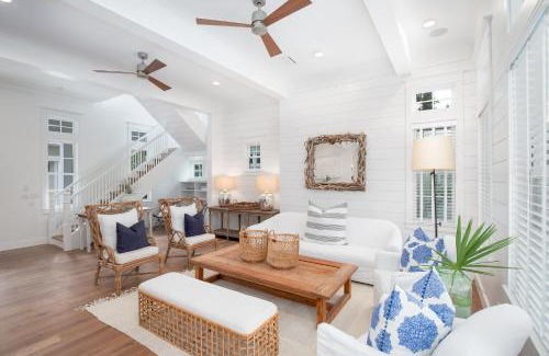 Wiregrass Meadows House | Private Pool - Carriage House - Ping Pong - Luxury