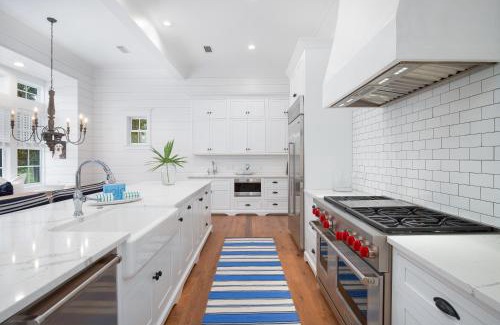 Wiregrass Meadows House | Private Pool - Carriage House - Ping Pong - Luxury