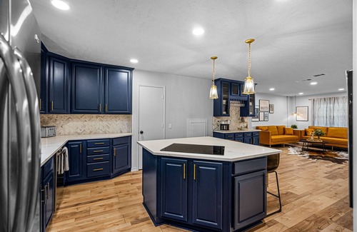 Grand Prairie House | Private pool, game room minutes from AT&T, Globe Life and 6 flags.