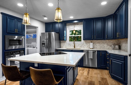 Grand Prairie House | Private pool, game room minutes from AT&T, Globe Life and 6 flags.