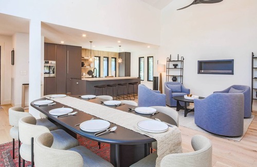 Vanderhorst Plantation House | Private Pool, Great Outdoor Spaces. Experience Luxury Living. Stunning, Fully Renovated Home!
