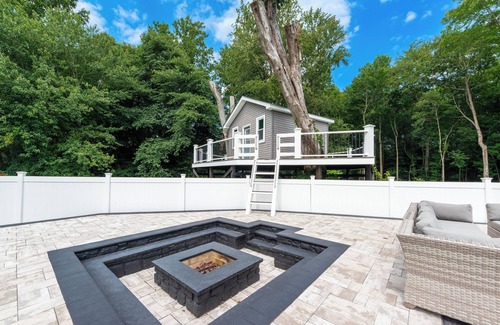 Lewes House | Private Pool Hot tub Fire Pit Beach House Sleeps 10