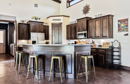Sabinal House | Private pool & hot tub, outdoor kitchen, putting green & more, 5-minute drive to THE Frio River