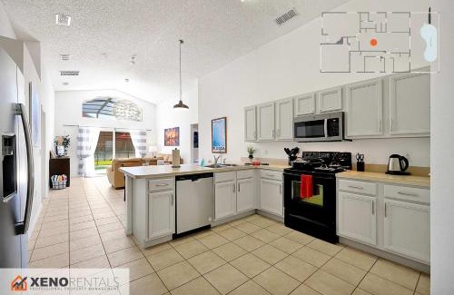 Kissimmee House | Private Pool Oasis with King Bed
